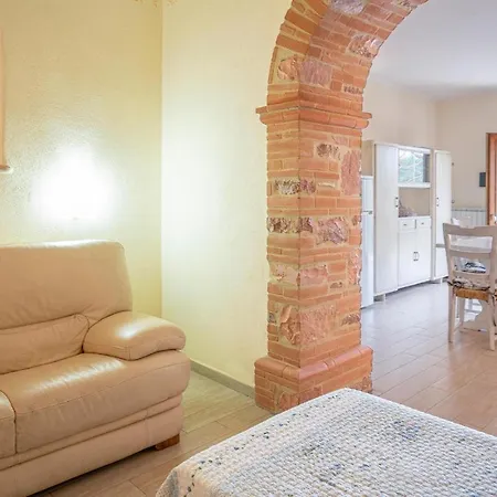 Flora House 3 * Macerino